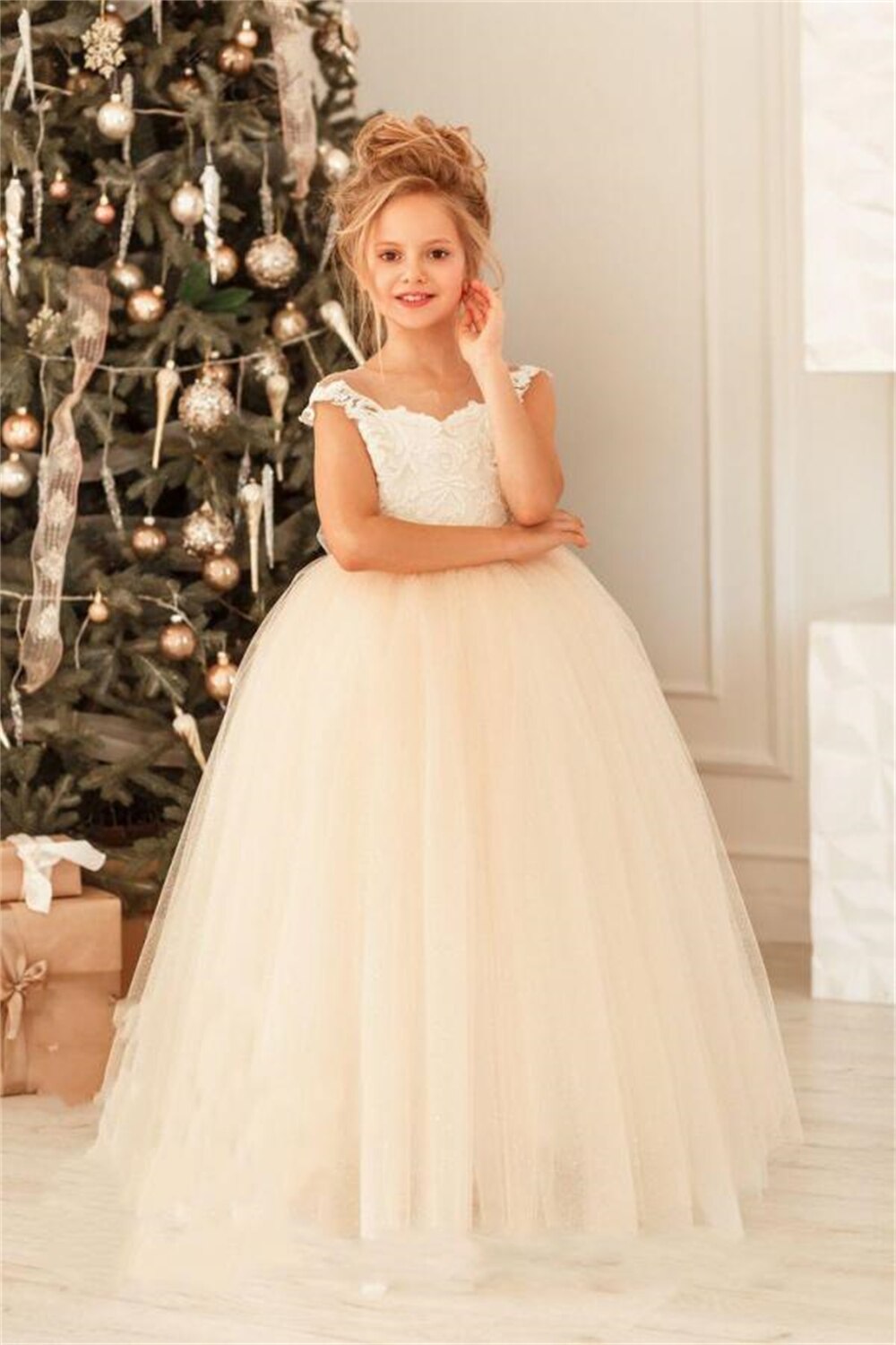 Flower Girl Dresses, First Communion Gown, Big Bow, Long Sleeves, Ball Gown, White Girls Formal Wedding Party Flower Girl Dresses