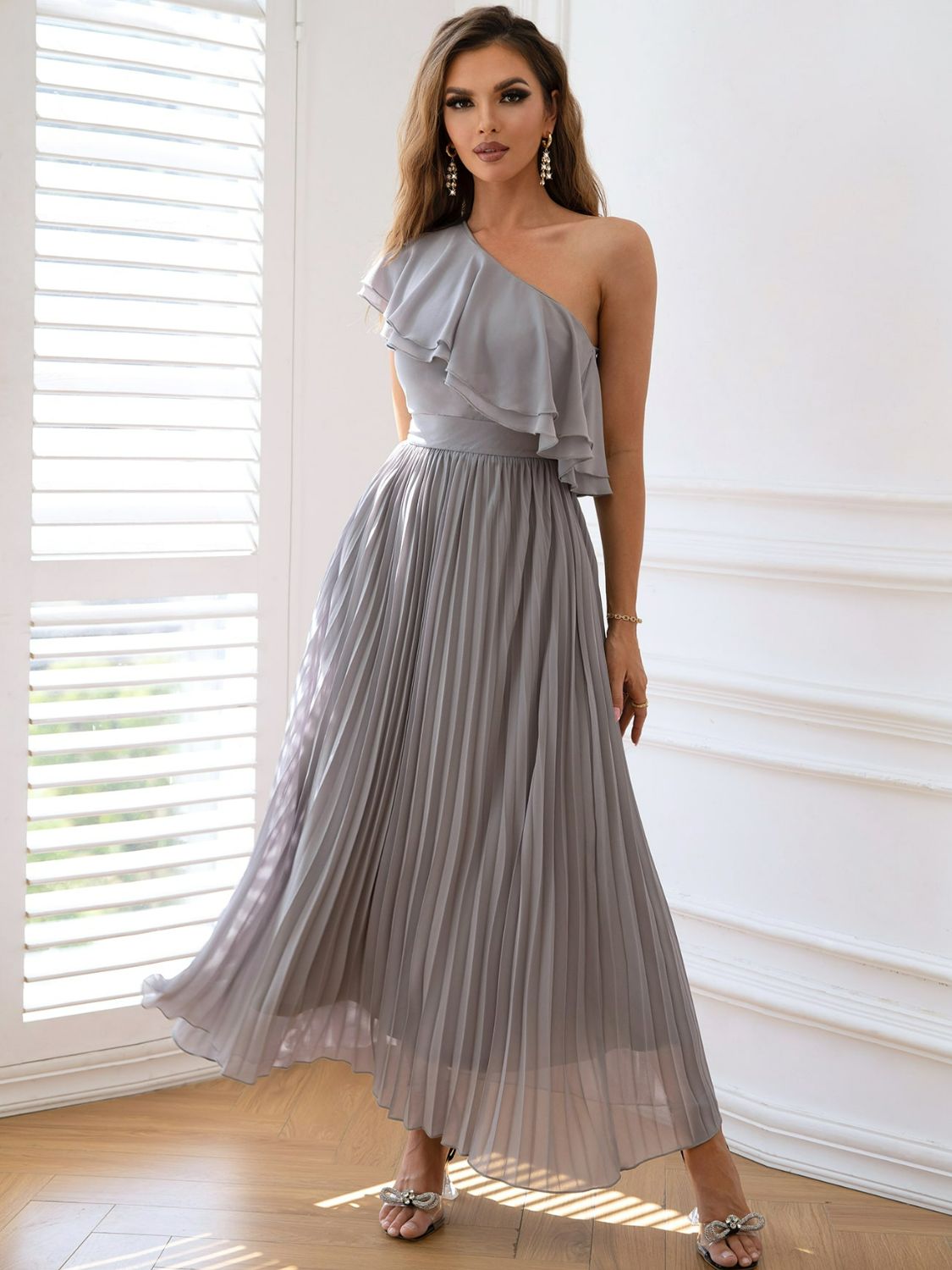 One-Shoulder Ruffle Trim Pleated Dress