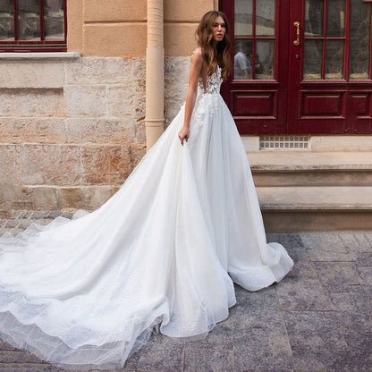 Vintage Lace Applique Bridal Wedding Gown Dress with Low Back