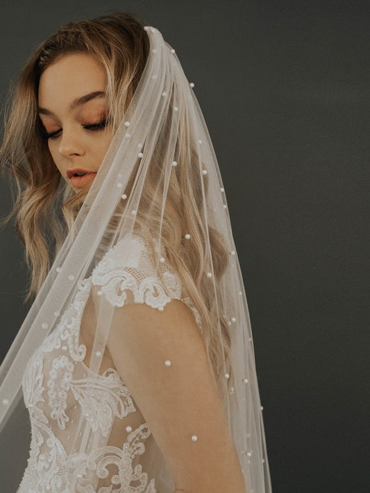Luxury Tulle Bridal Veil with Pearls