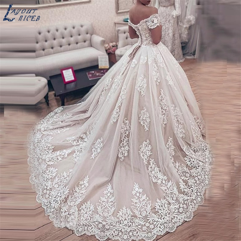 Off the Shoulder Princess Ball Gown Wedding Dress with Lace Applique